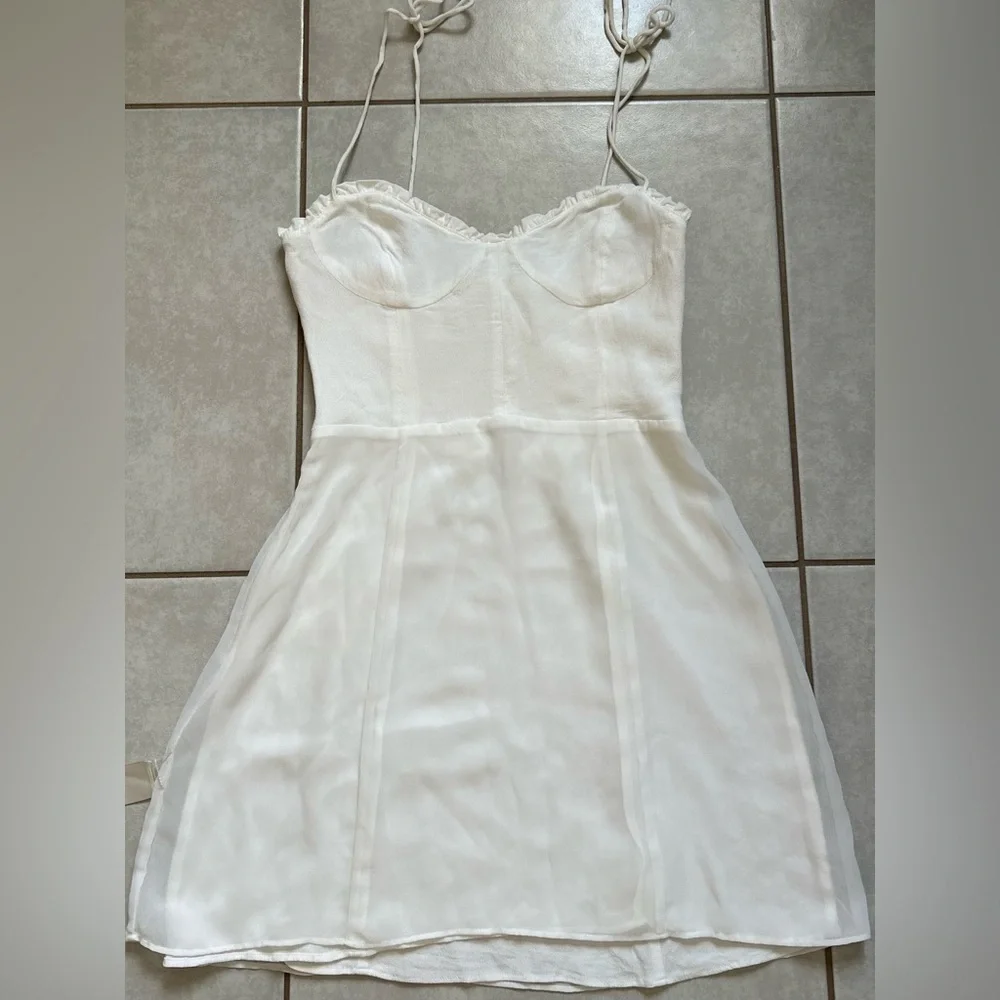 Wilfred Fable Linen Dress in matte pearl size 4 - Picture 11 of 11